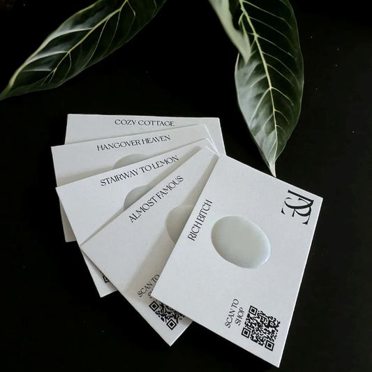 free candle samples Canada scent sampling luxury fragrance cards