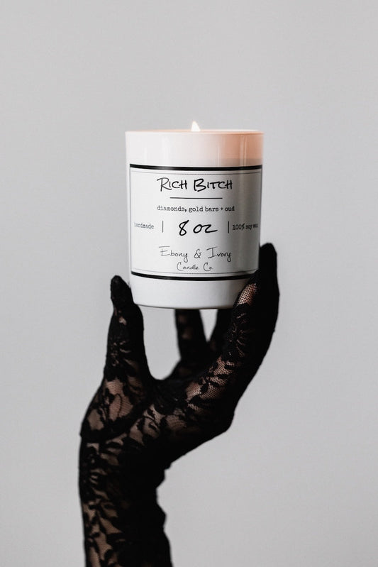 How to choose a candle scent guide featuring luxury soy candles made in Canada